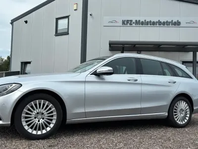 Gebraucht Mercedes C180 116 PS (85 kW) 2015 Silber Kombi