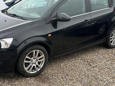Gebraucht Chevrolet Aveo 95 PS (69 kW) 2012 Schwarz Kleinwagen