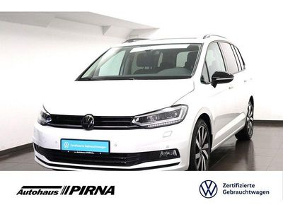 Weiß Gebraucht 2024 VW Touran Highline Van / Kleinbus | 39.600 € (Teuer)