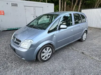 Gebraucht Opel Meriva 90 PS (66 kW) 2005 Silber Van / Kleinbus