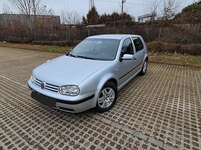 Gebraucht VW Golf IV 105 PS (77 kW) 2003 Silber Kleinwagen