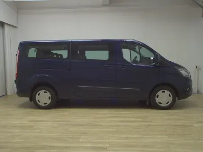 Używany Ford Transit Custom Trend 150 KM (110 kW) 2023 Niebieski Kombi
