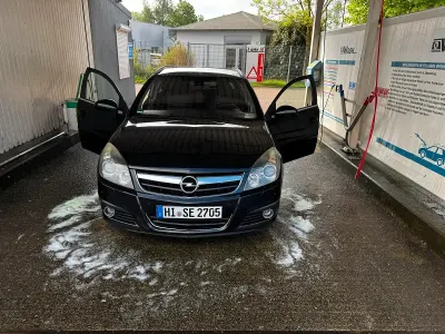 Gebraucht Opel Signum 184 PS (135 kW) 2007 Schwarz Kleinwagen