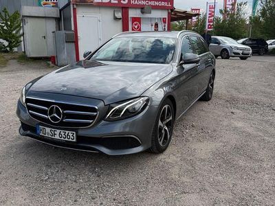 Usata Mercedes E220 194 CV (142 kW) 2019 Grigio Berlina