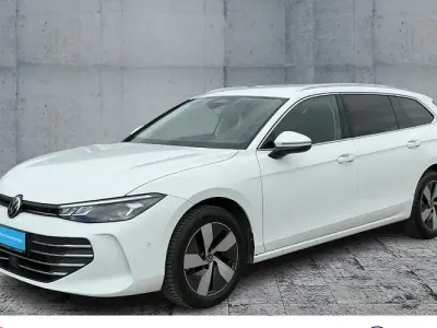 Gebraucht VW Passat Business 150 PS (110 kW) 2025 Weiß Kombi