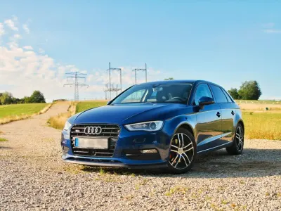 Gebraucht Audi A3 Ambition 184 PS (135 kW) 2015 Blau Limousine