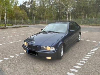 BMW 323 Compact