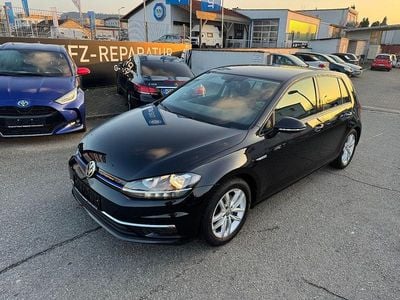 Deep black perleffekt Gebraucht 2019 VW Golf Comfortline Limousine | 12.990 € (Guter Preis)