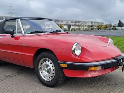 Gebraucht Alfa Romeo Spider 116 PS (85 kW) 1987 Rot Cabrio