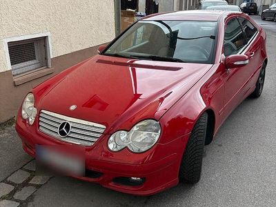 Gebraucht Mercedes CLC200 163 PS (119 kW) 2007 Rot Kleinwagen