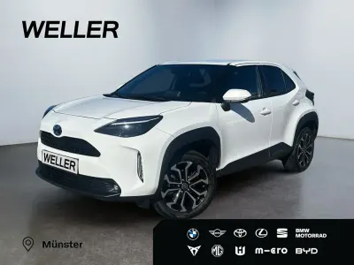 Gebraucht Toyota Yaris Cross Team 116 PS (85 kW) 2023 Super (pure) white ii (weiss) SUV