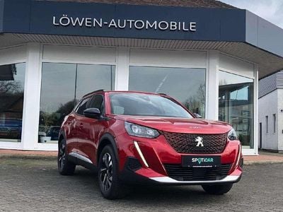 Gebraucht Peugeot e-2008 Allure 100 kW (136 PS) 2023 Lackierung elixierrot/typ ver SUV