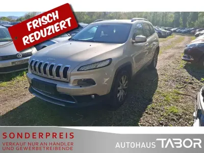 Usado Jeep Cherokee Limited 170 HP (125 kW) 2015 Cashmere pearl coat SUV