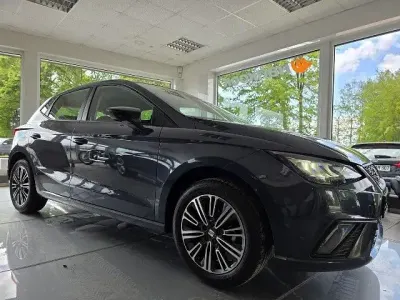 Neu Seat Ibiza Reference 80 PS (58 kW) 2025 Grau Kleinwagen