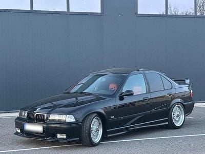 Second-hand BMW 320 150 CP (110 kW) 1992 Negru Berlinǎ