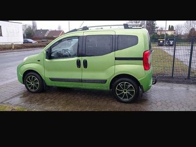 Gebraucht Fiat Qubo Trekking 95 PS (69 kW) 2011 Grün Van / Kleinbus