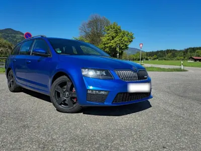 Używany Skoda Octavia RS 184 KM (135 kW) 2016 Niebieski Kombi
