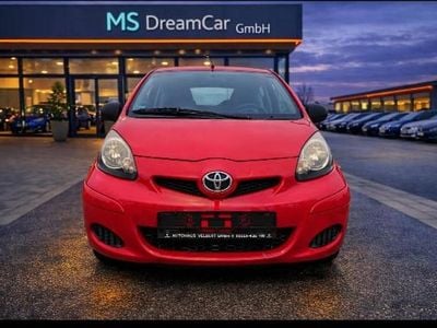 Gebraucht Toyota Aygo 65 PS (47 kW) 2009 Rot Kleinwagen