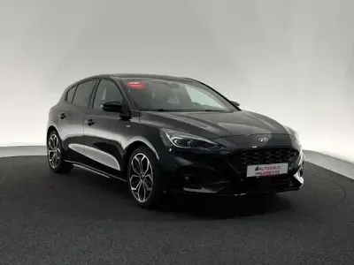 Gebraucht Ford Focus ST-Line X 125 PS (91 kW) 2022 Schwarz Limousine