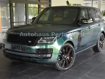 Gebraucht Land Rover Range Rover SVAutobiography Dynamic Black 566 PS (416 kW) 2021 Svo premium palette green SUV
