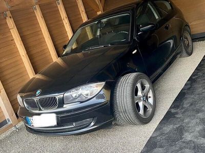 gebraucht BMW 118 d schwarz