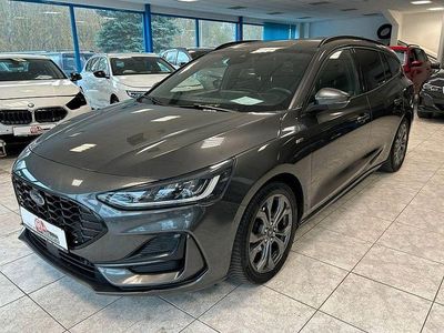 Gebraucht Ford Focus ST-Line X 120 PS (88 kW) 2022 Grau Limousine