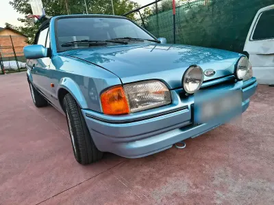 Gebraucht Ford Escort Cabriolet 115 PS (84 kW) 1989 Blau Cabrio