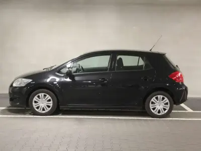 Gebraucht Toyota Auris Sol 97 PS (71 kW) 2009 Black mica / ink Kleinwagen