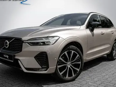 Gebraucht Volvo XC60 Ultimate 250 PS (183 kW) 2023 Beige SUV