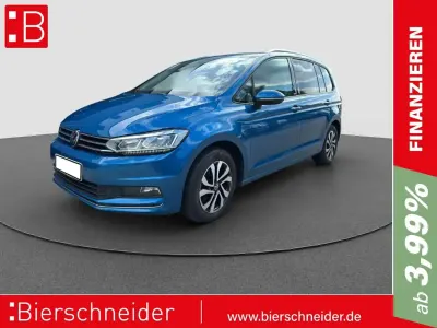Gebraucht VW Touran Comfortline 150 PS (110 kW) 2023 Blau Van / Kleinbus