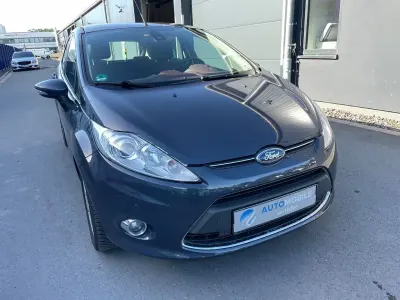 Gebraucht Ford Fiesta Titanium 120 PS (88 kW) 2011 Grau Limousine