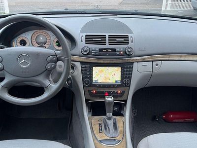 Mercedes E280
