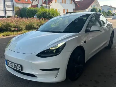 Gebraucht Tesla Model 3 239 kW (325 PS) 2021 Weiß Limousine