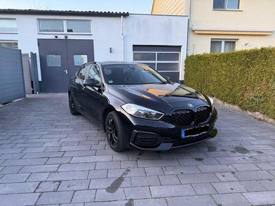 Schwarz Gebraucht 2020 BMW 118 Efficient Dynamics Kleinwagen | 16.800 € (Guter Preis)