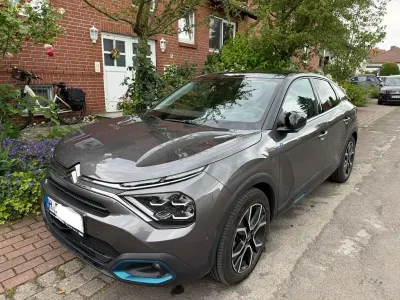 Gebraucht Citroën e-C4 Shine 100 kW (136 PS) 2022 Grau Limousine