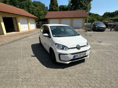 Gebraucht VW up! move up! 75 PS (55 kW) 2018 Weiß Kleinwagen