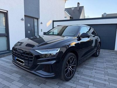 Second-hand Audi Q8 Sport 286 CP (210 kW) 2018 Negru SUV