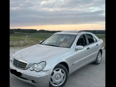 Gebraucht Mercedes C240 170 PS (125 kW) 2002 Silber Limousine