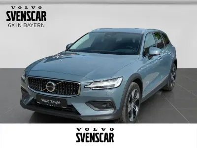 Gebraucht Volvo V60 CC Plus 197 PS (144 kW) 2023 Grau Kombi