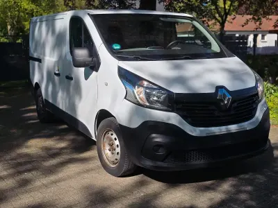 Gebraucht Renault Trafic 120 PS (88 kW) 2019 Weiß Van / Kleinbus