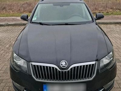 Gebraucht Skoda Superb 170 PS (125 kW) 2014 Schwarz Kombi