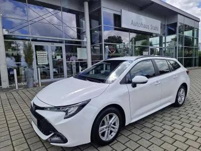 Gebraucht Toyota Corolla Business Edition 196 PS (144 kW) 2023 Super white 2 Kombi