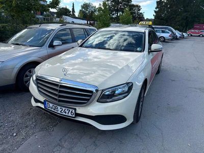 Mercedes E200