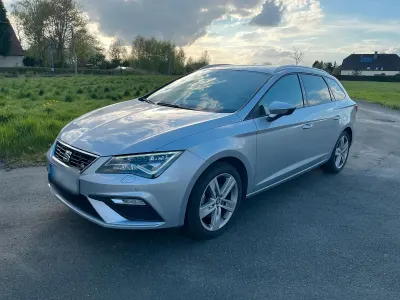 Używany Seat Leon ST FR 131 KM (96 kW) 2020 Srebrny Kombi