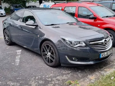 Gebraucht Opel Insignia 140 PS (102 kW) 2014 Grau Limousine