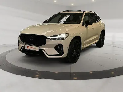 Nuova Volvo XC60 Ultra 253 CV (186 kW) 2026 Bianco SUV