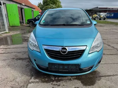 Gebraucht Opel Meriva Design Edition 120 PS (88 kW) 2011 Aquamarin mi2 Van / Kleinbus