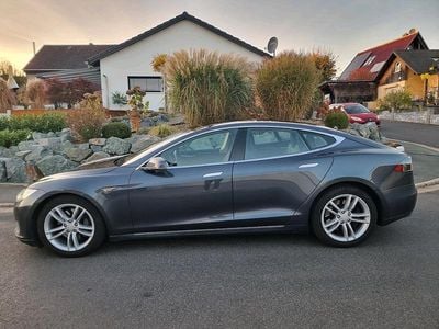 Usado Tesla Model S 242 kW (330 HP) 2016 Cinzento Citadino