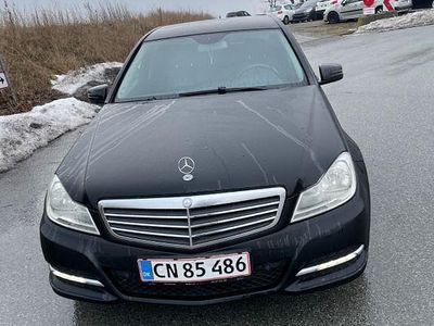 Gebraucht Mercedes C200 136 PS (100 kW) 2011 Schwarz Limousine