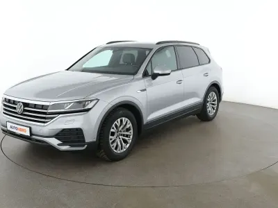 Gebraucht VW Touareg 231 PS (169 kW) 2022 Silber SUV